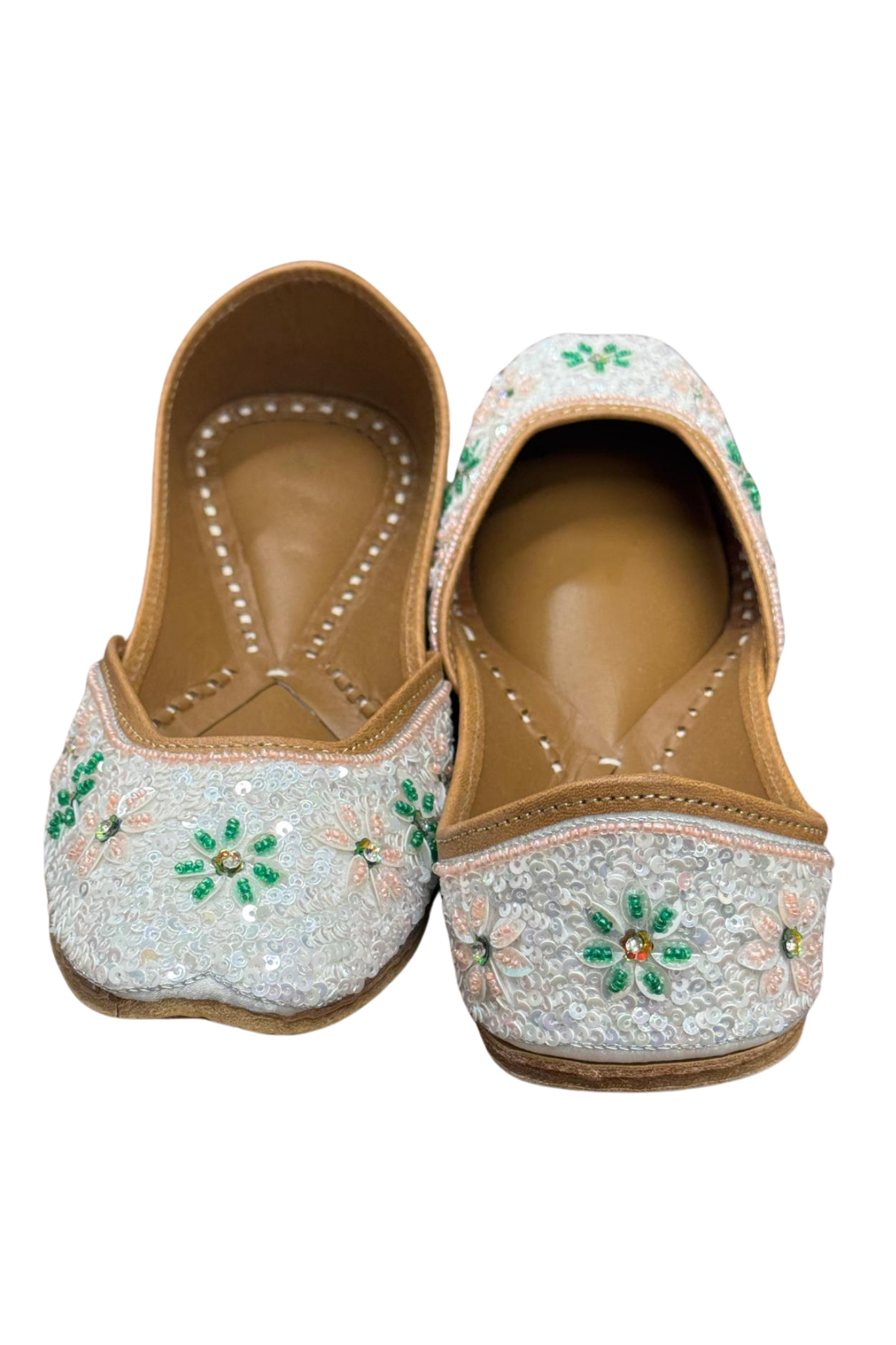 Ivory & Green Floral Embroidered Khussa