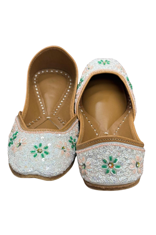 Ivory & Green Floral Embroidered Khussa